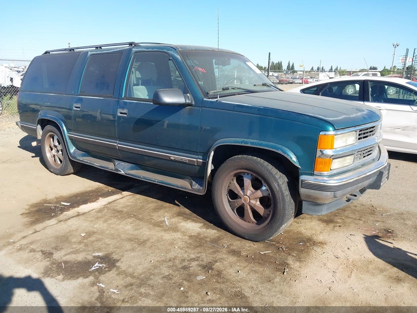 1995 CHEVROLET SUBURBAN auction photo 1