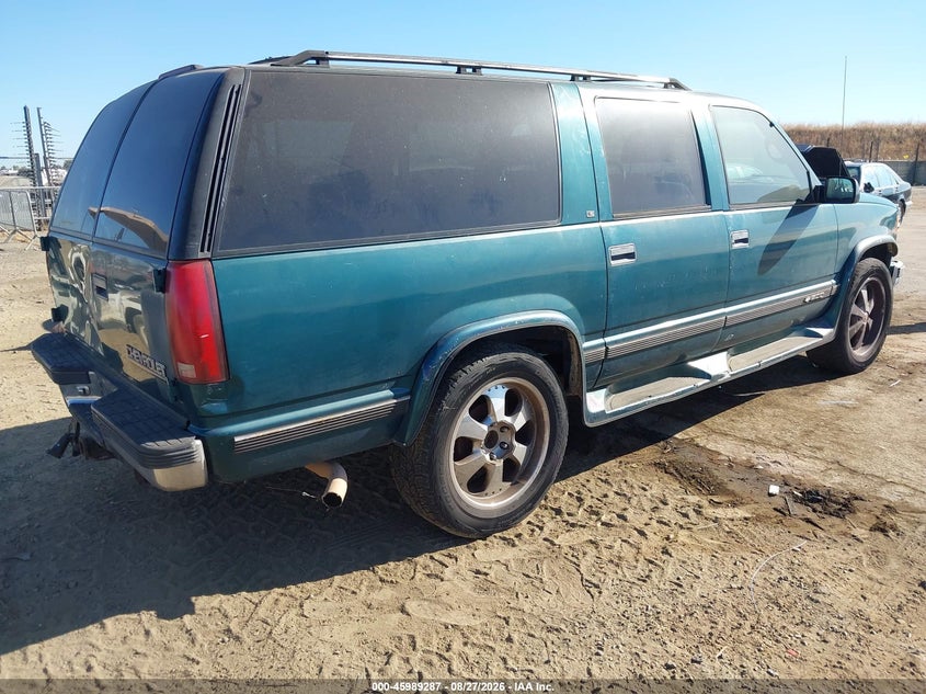 1995 CHEVROLET SUBURBAN auction photo 4