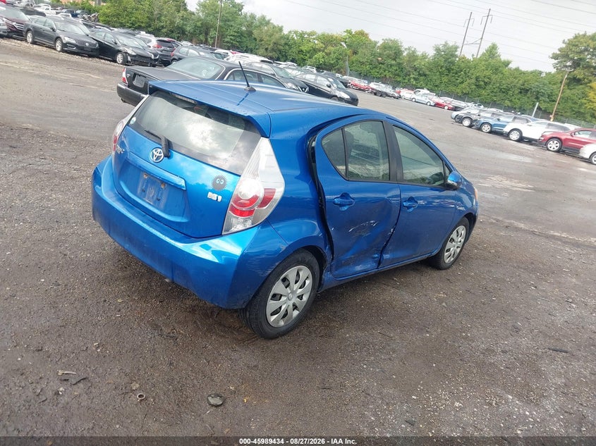2014 TOYOTA PRIUS C auction photo 4
