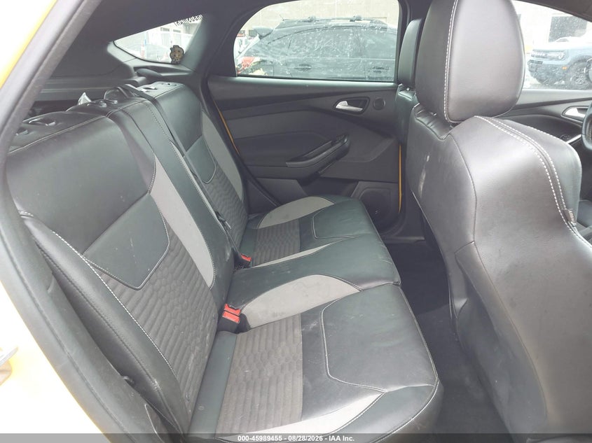 2018 FORD FOCUS ST · Фото 8