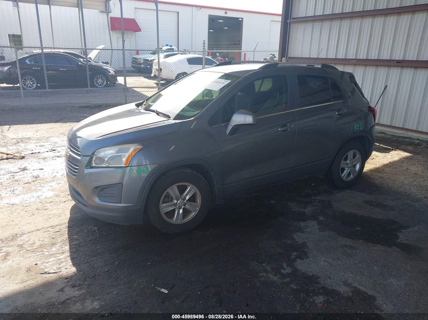 2015 CHEVROLET TRAX auction photo 2