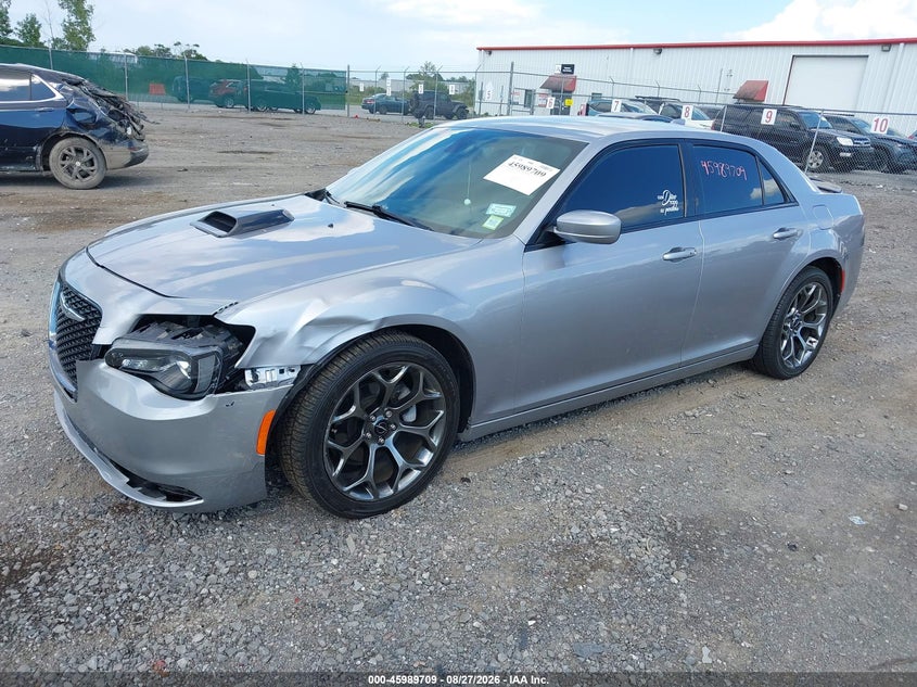 2015 Chrysler 300, Left Front, IAAI, VIN 2C3CCABG6FH838286 — photo 2