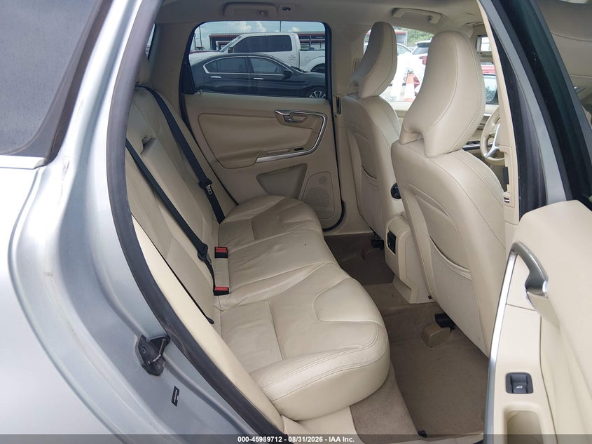2013 VOLVO XC60 auction photo 8