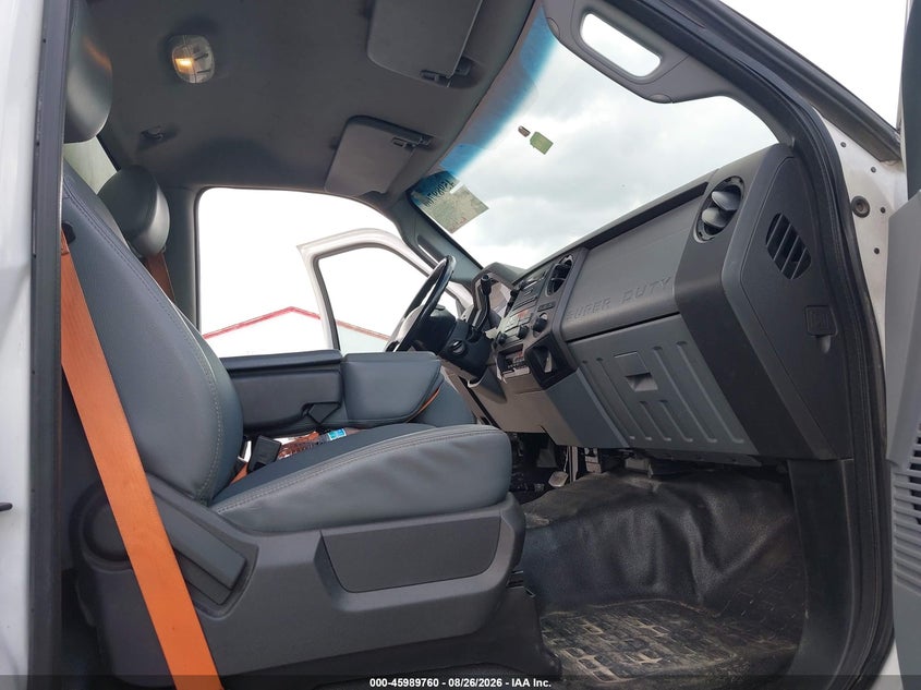 2015 FORD F-750 auction photo 6