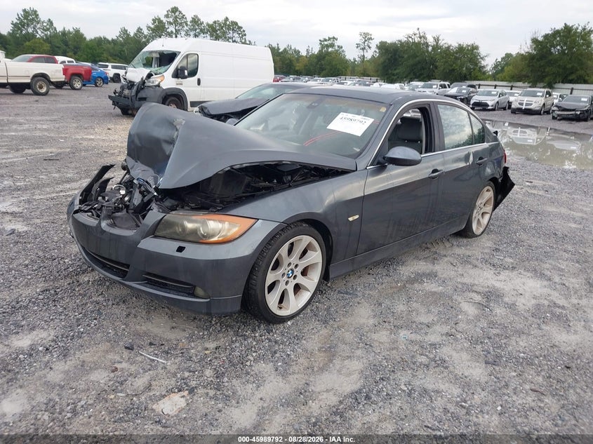 2006 BMW 3er, Front & Rear, IAAI, VIN WBAVB33596PS17858 — photo 2