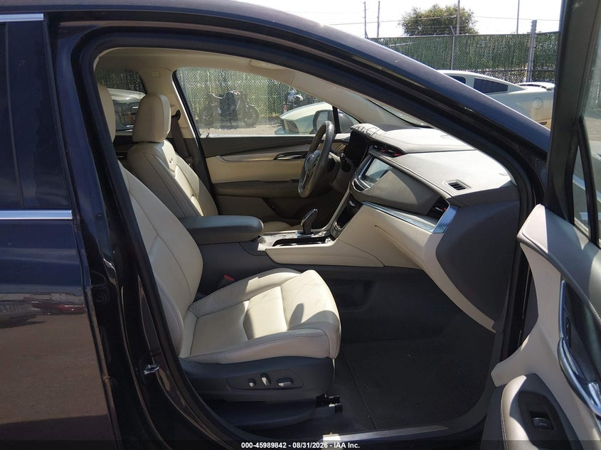 CADILLAC XT5 - zdjęcie 5