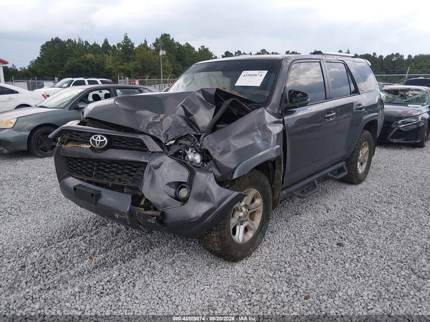 2018 Toyota 4Runner, Front End, IAAI, VIN JTEZU5JR3J5188292 — photo 2
