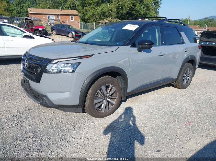 2023 NISSAN PATHFINDER auction photo 2