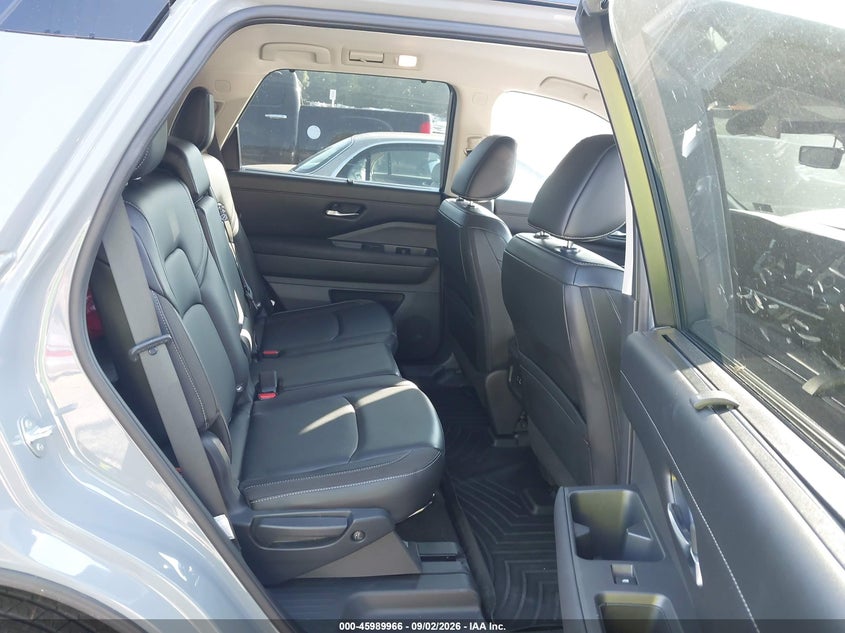 2023 NISSAN PATHFINDER auction photo 8