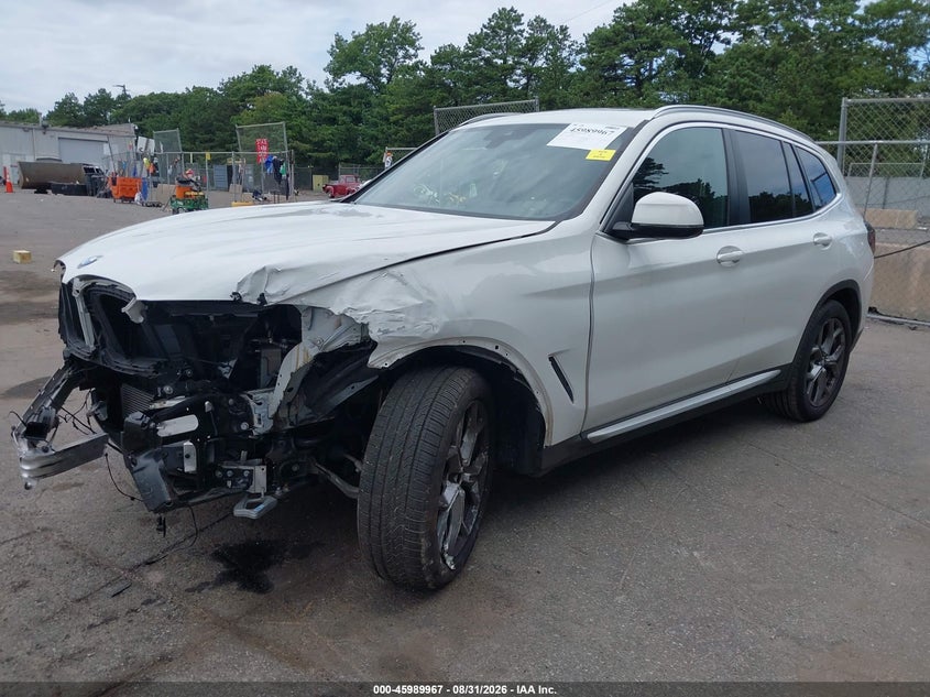 2023 BMW X3 auction photo 2