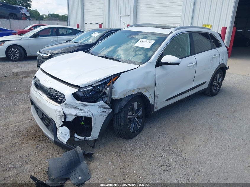 Vin: kndce3lcxn5493640, lot: 46489320, kia niro ex premium 20222