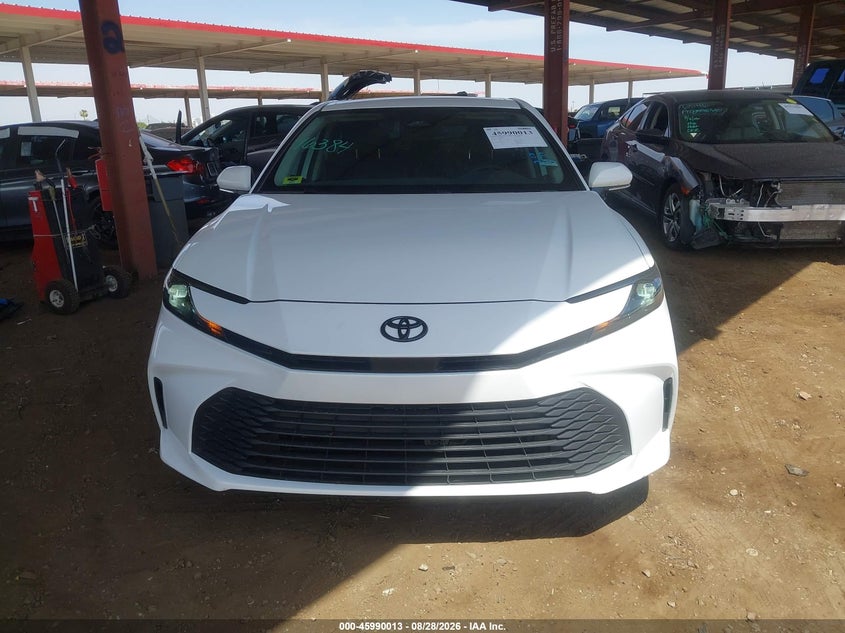 Фото 12 - TOYOTA CAMRY