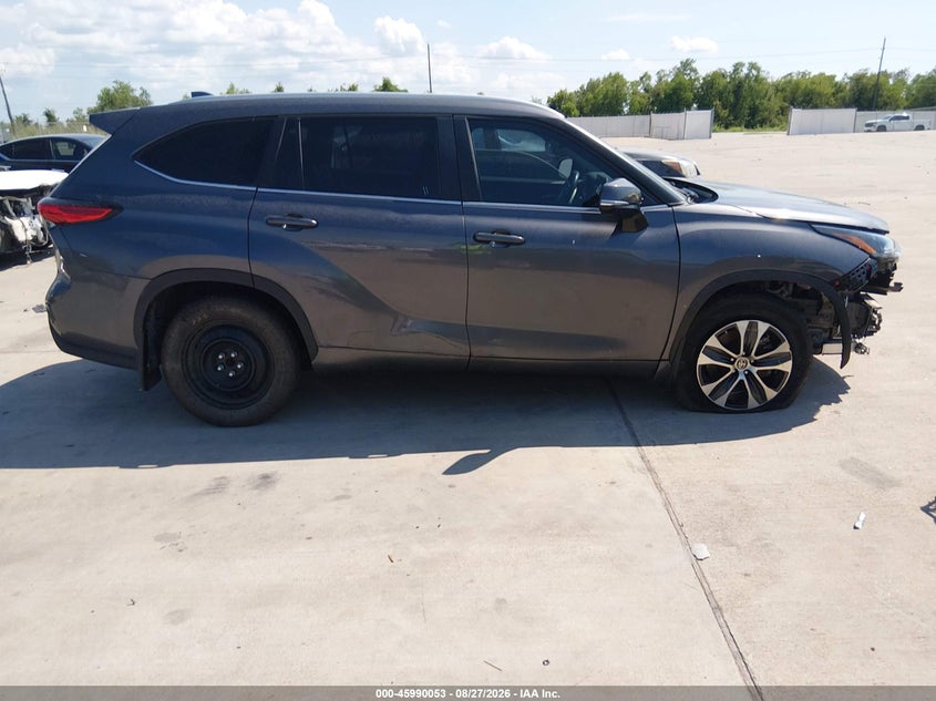 TOYOTA HIGHLANDER - zdjęcie 13