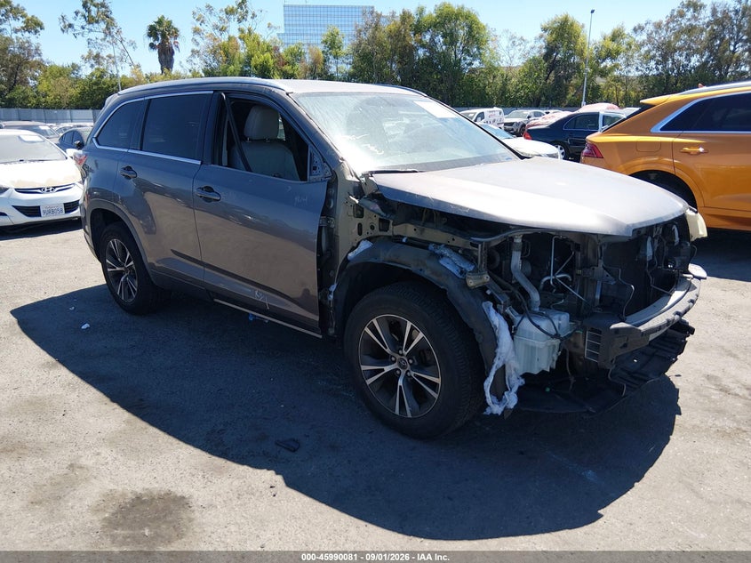 2016 TOYOTA HIGHLANDER auction photo 1