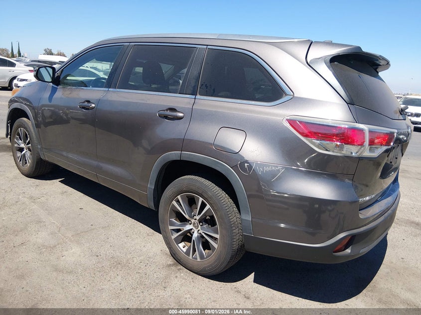 2016 TOYOTA HIGHLANDER auction photo 3