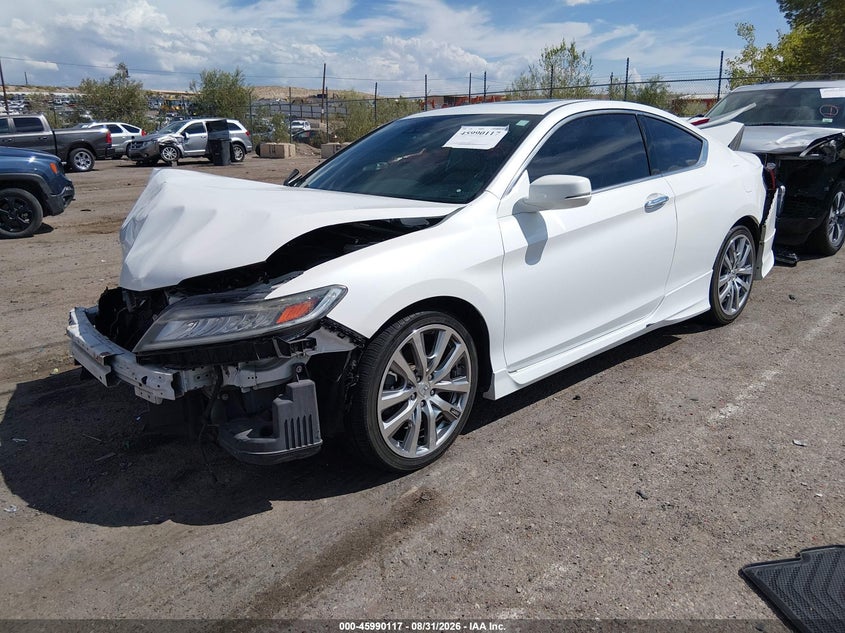 2017 Honda Accord, Перед і зад, IAAI, VIN 1HGCT2B00HA001525 — фото 2