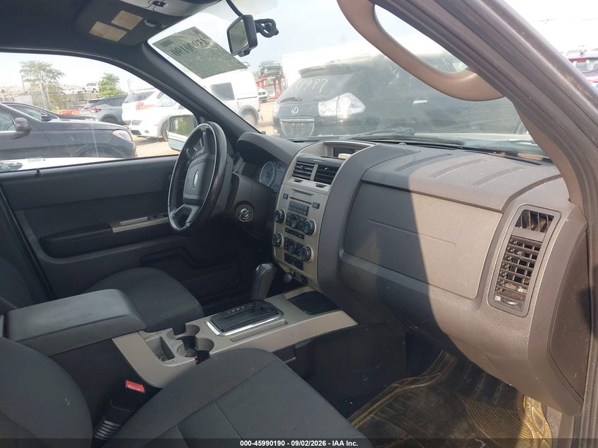 2010 FORD ESCAPE auction photo 5
