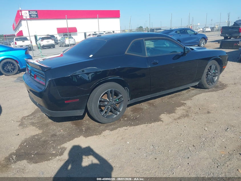 2019 DODGE CHALLENGER auction photo 4