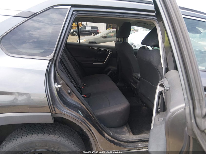 2020 TOYOTA RAV4 auction photo 8