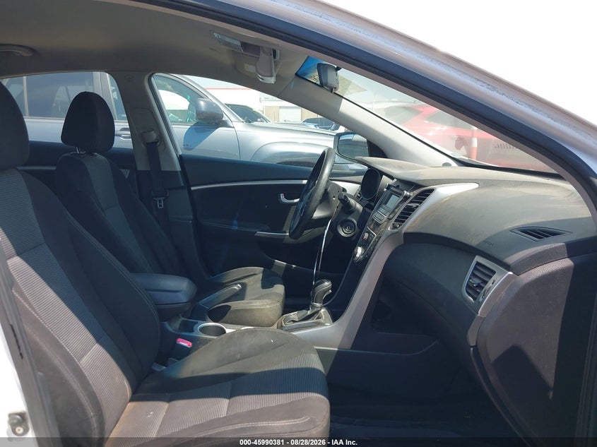 2014 HYUNDAI ELANTRA GT auction photo 5