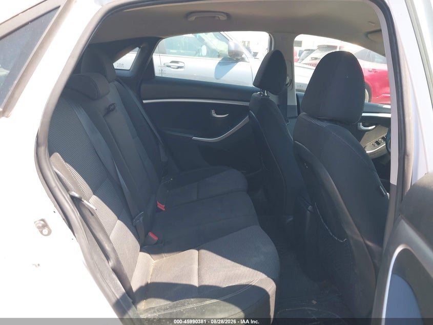 2014 HYUNDAI ELANTRA GT auction photo 8
