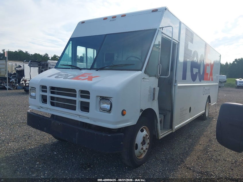 2007 FREIGHTLINER CHASSIS auction photo 2