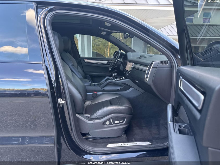 2019 PORSCHE CAYENNE E-HYBRID auction photo 5