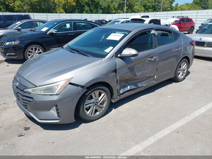 Vin: kmhd84lf4lu911832, lot: 46489825, hyundai elantra sel 20202