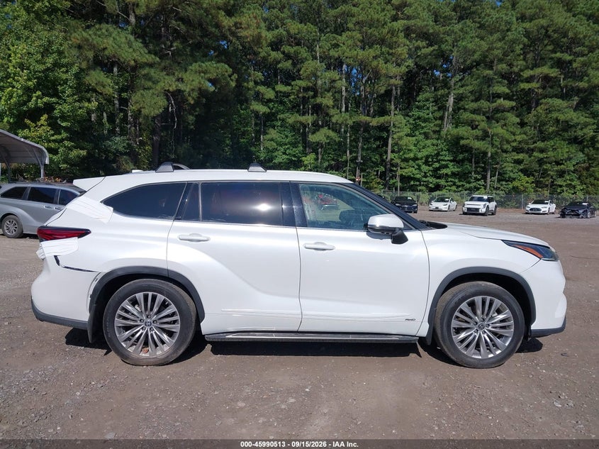 TOYOTA HIGHLANDER - zdjęcie 13