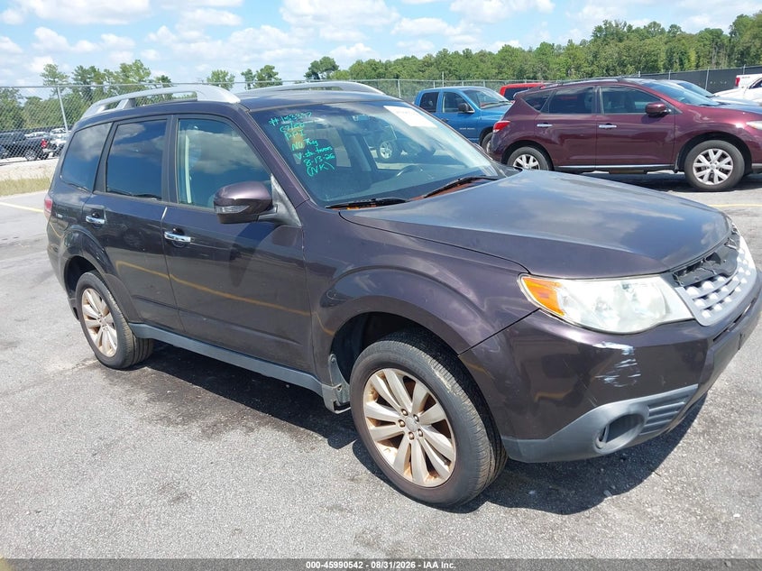 2013 SUBARU FORESTER auction photo 1