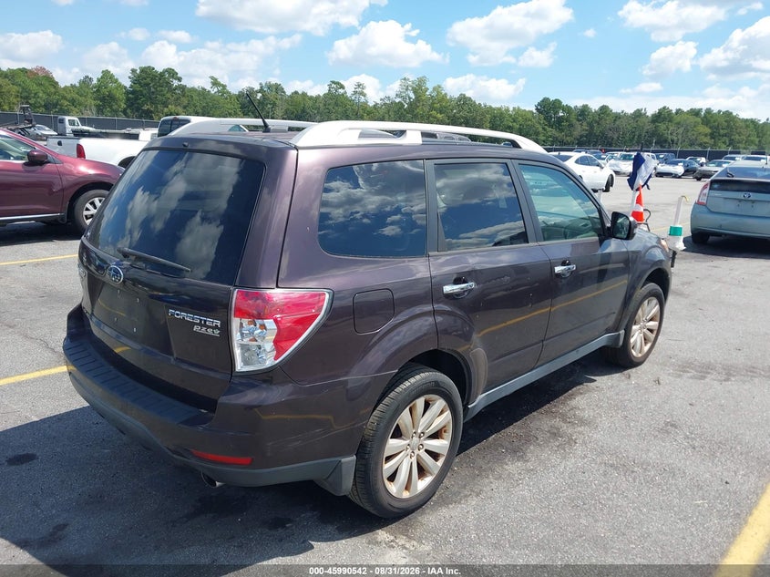 2013 SUBARU FORESTER auction photo 4