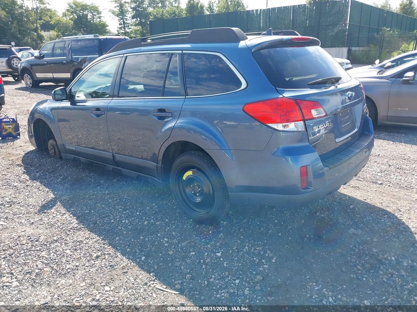 2013 SUBARU OUTBACK auction photo 3