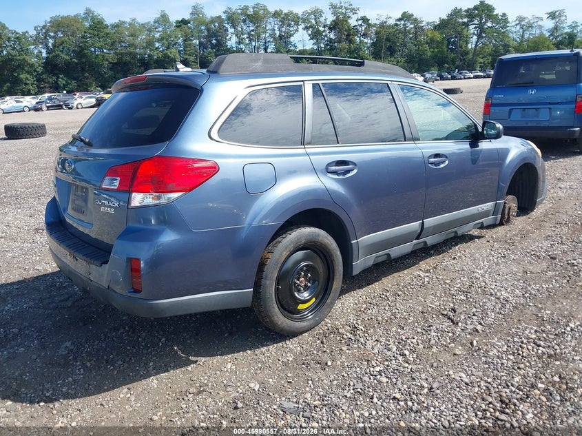 2013 SUBARU OUTBACK auction photo 4