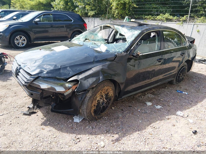 2013 VOLKSWAGEN PASSAT auction photo 2