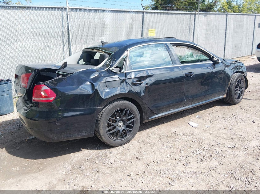 2013 VOLKSWAGEN PASSAT auction photo 4