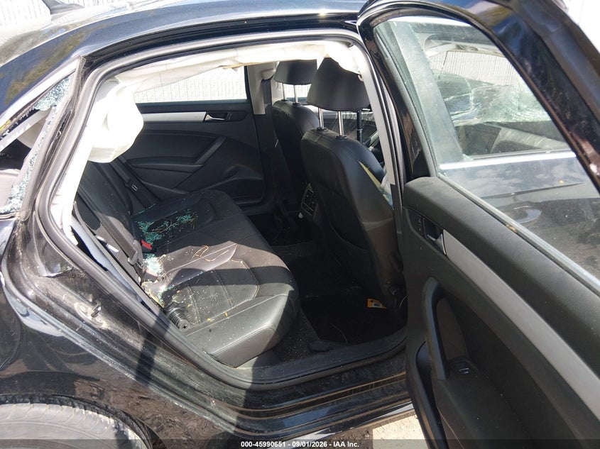 2013 VOLKSWAGEN PASSAT auction photo 8
