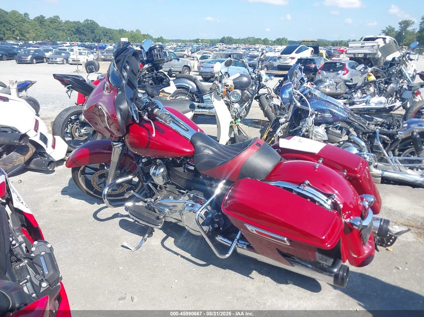 HARLEY-DAVIDSON FLHX 2020