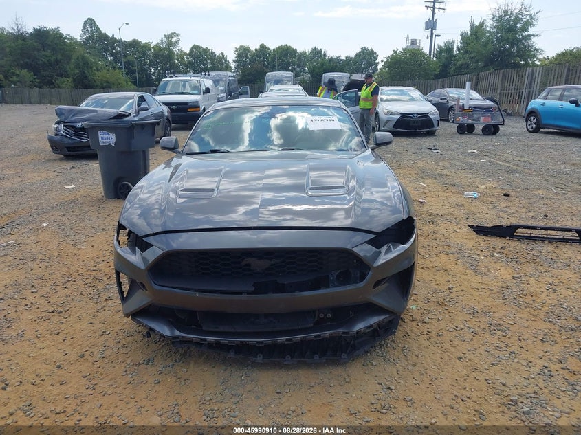 FORD MUSTANG - zdjęcie 13