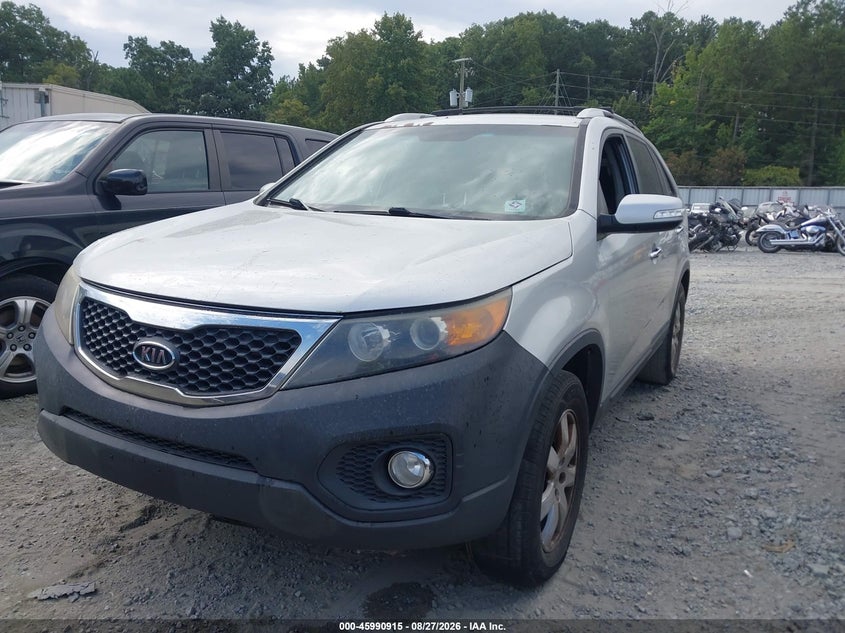 2013 KIA SORENTO auction photo 2