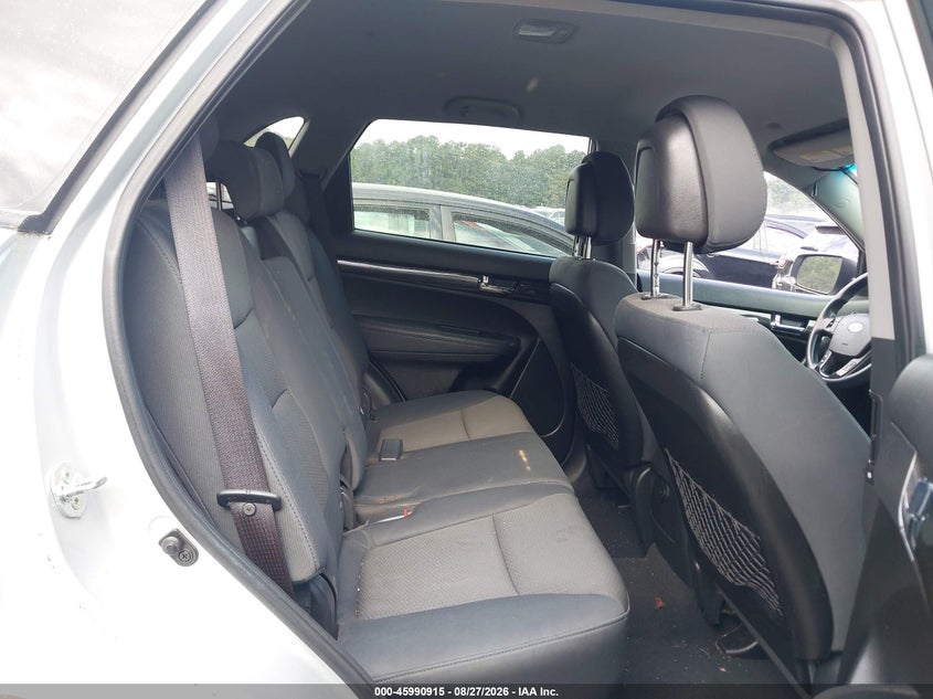 2013 KIA SORENTO auction photo 8