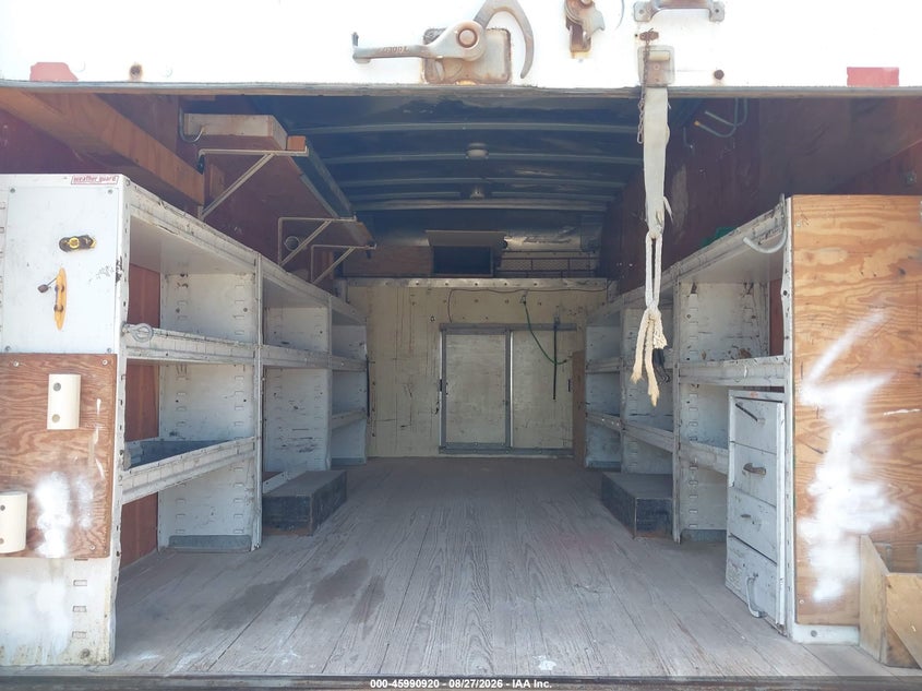 2004 CHEVROLET EXPRESS CUTAWAY auction photo 6
