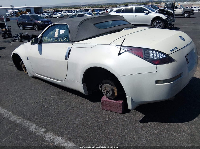 2004 NISSAN 350Z