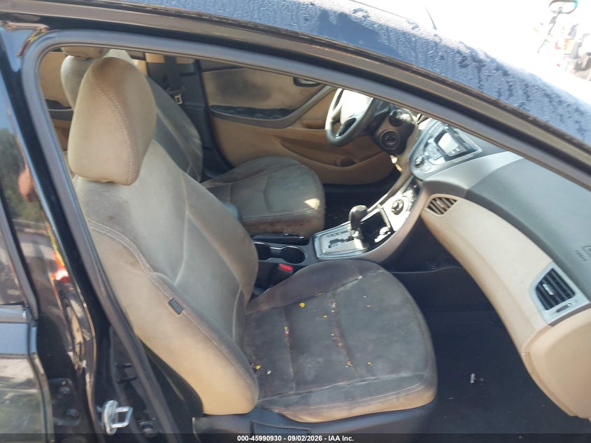 2013 HYUNDAI ELANTRA auction photo 5