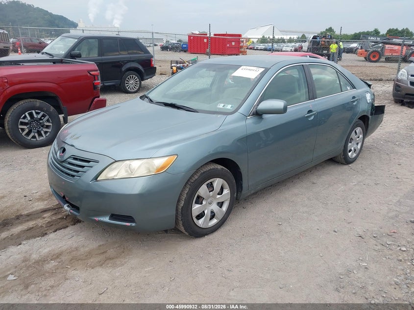 2009 TOYOTA CAMRY auction photo 2