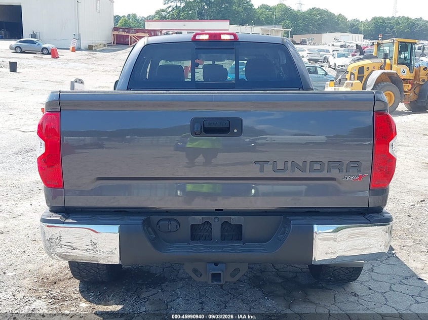 TOYOTA TUNDRA - zdjęcie 16