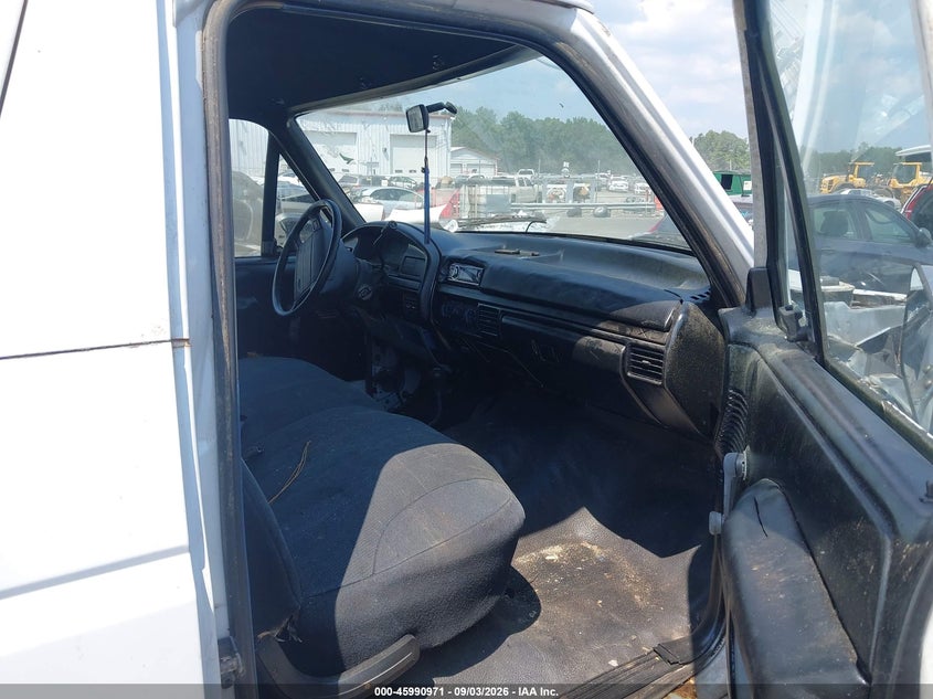 FORD BRONCO 1995 VIN 1FMEU15N7SLA17881