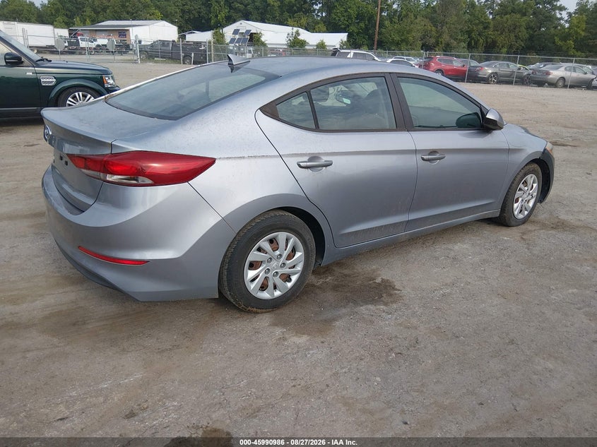 2017 HYUNDAI ELANTRA auction photo 4