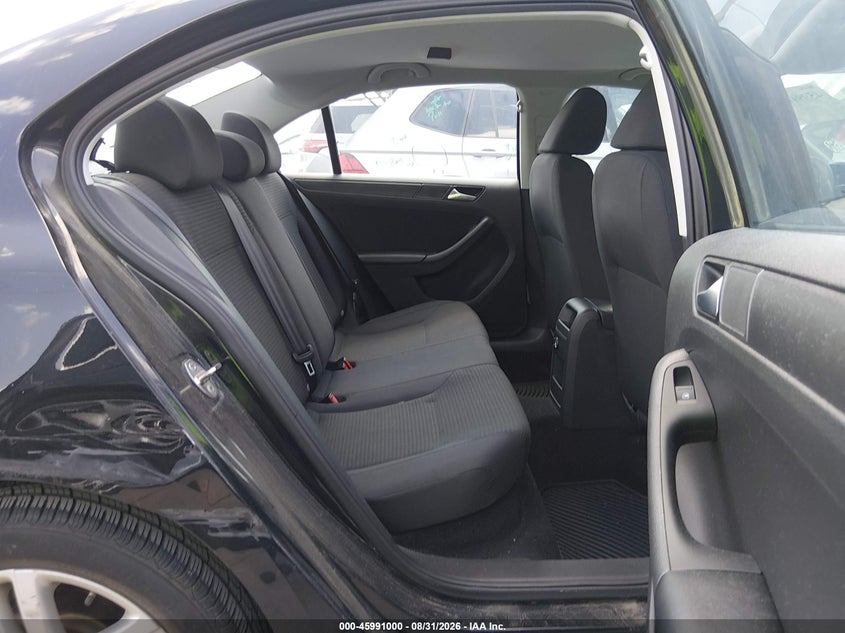 2015 VOLKSWAGEN JETTA auction photo 8