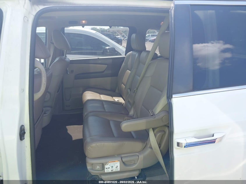 2014 HONDA ODYSSEY auction photo 8