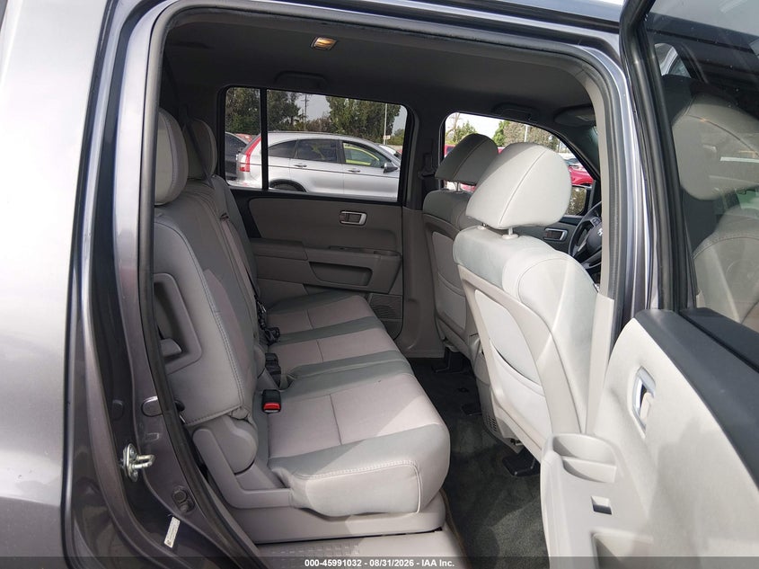 2014 HONDA PILOT auction photo 8